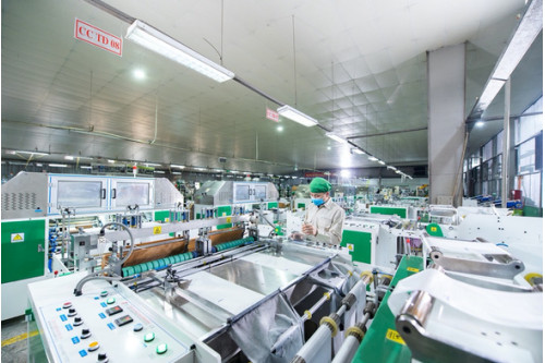 Vượt bão đại dịch, ngành nhựa khởi sắc